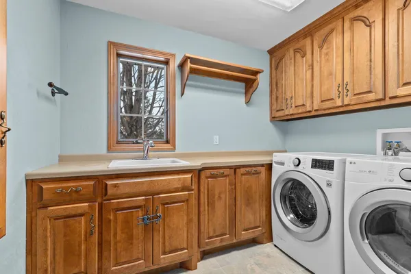 $524,900 | 1827 Orchard Blossom Drive, Appleton, WI 54915