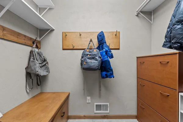 $524,900 | 1827 Orchard Blossom Drive, Appleton, WI 54915