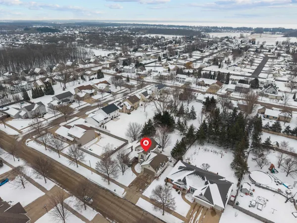 $524,900 | 1827 Orchard Blossom Drive, Appleton, WI 54915