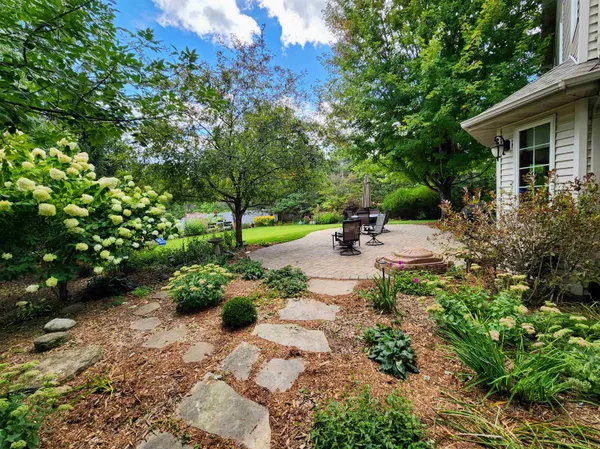 $524,900 | 1827 Orchard Blossom Drive, Appleton, WI 54915