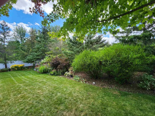 $524,900 | 1827 Orchard Blossom Drive, Appleton, WI 54915