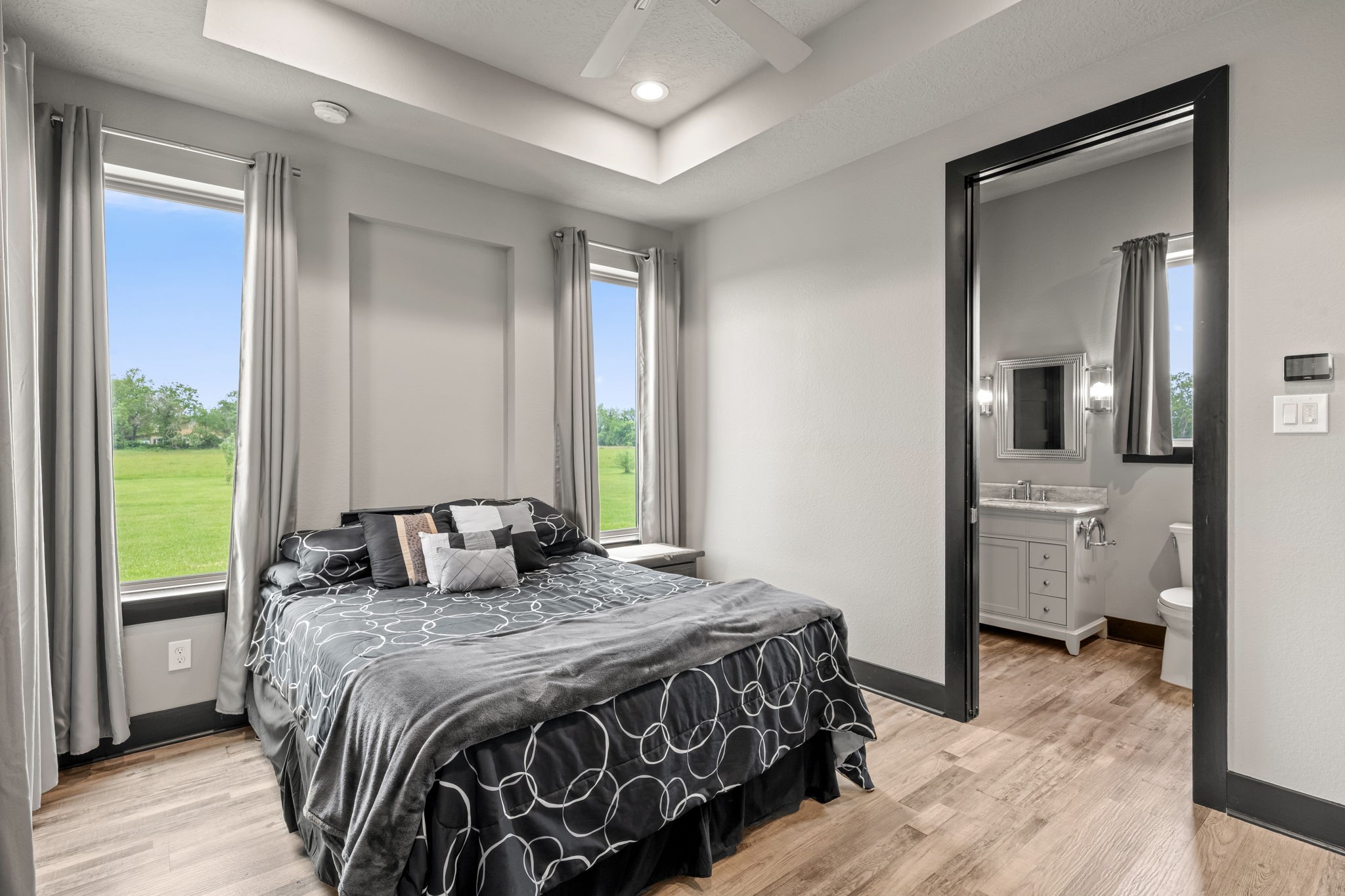 2856 Wolcek Road Crosby, TX 77532 - Photo 41 of 48 In-law/guest suite bedroom area.