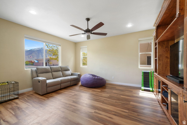6674 Malachite Way Tooele, UT 84074 - Photo 5 of 34