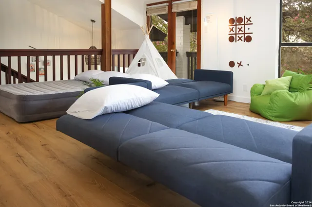 $5,300 | 4423 Black Walnut Woods Street, San Antonio, TX 78249