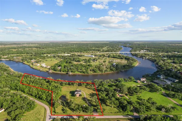 $3,500 | 7088 County Road 659, Brazoria, TX 77422