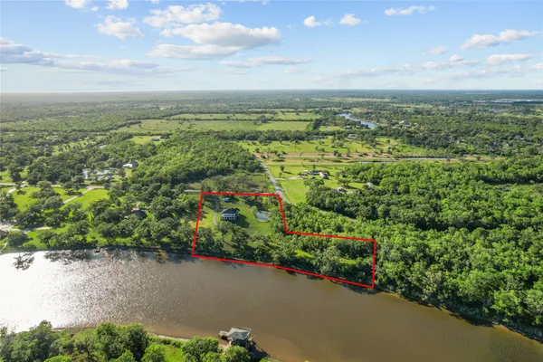 $3,500 | 7088 County Road 659, Brazoria, TX 77422