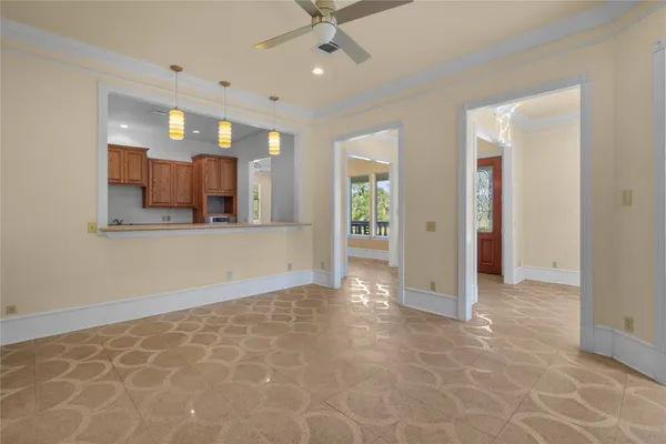 a view of entryway with a front door