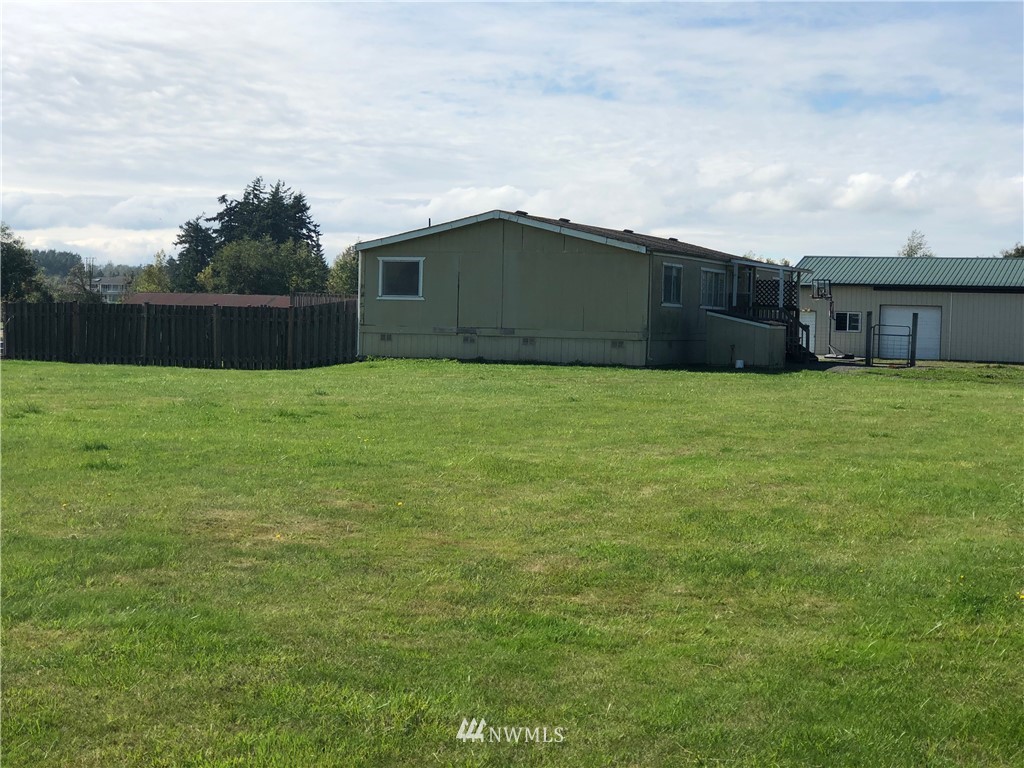 739 Lange Road Bellingham, WA 98226 - Photo 14 of 23 a house view with backyard space