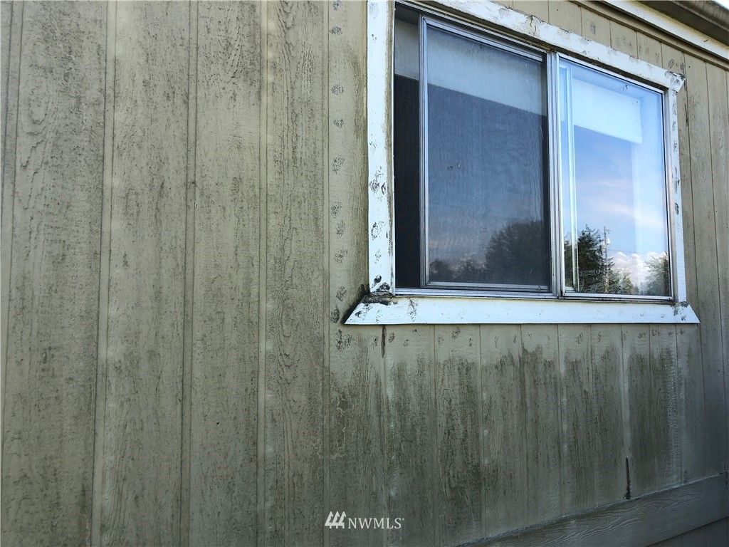 739 Lange Road Bellingham, WA 98226 - Photo 15 of 23 a view of a window of a house