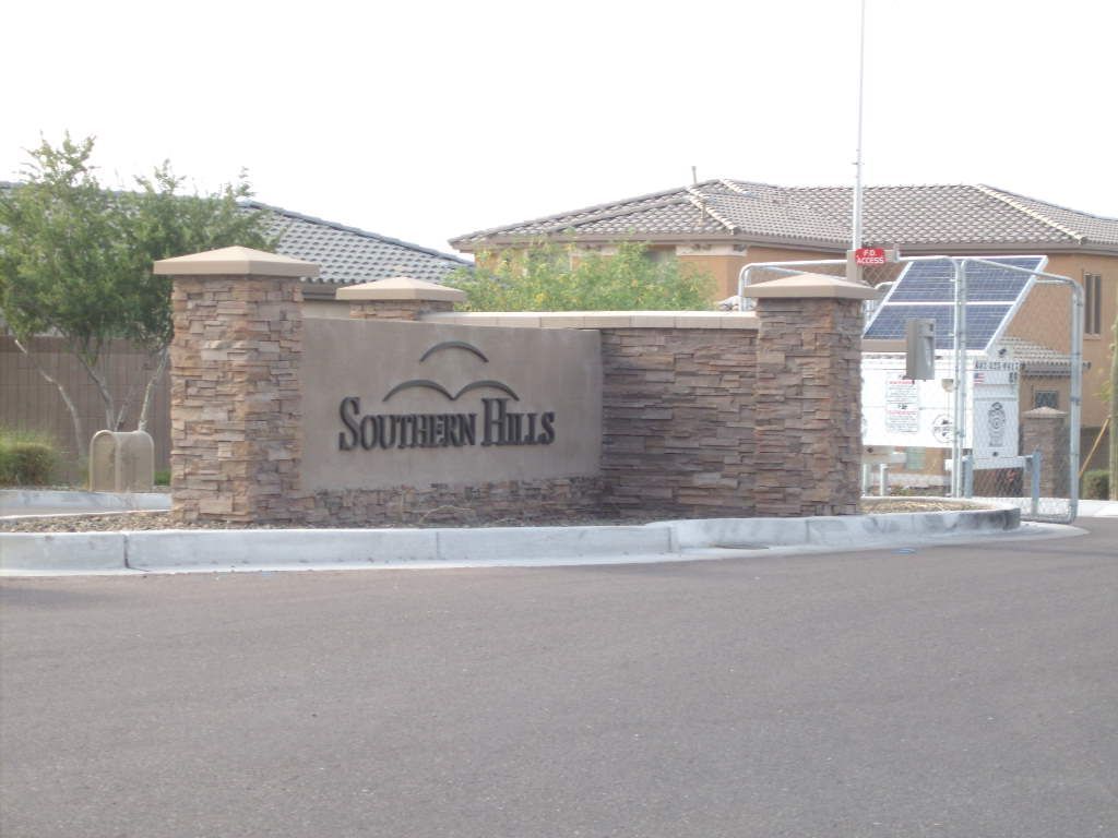 2321 West Corral Road Phoenix, AZ 85041 - Photo 22 of 30 COMMUNITY ENTRANCE