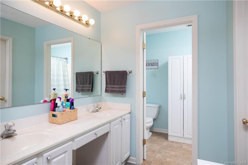 300 Farris Road Clover, SC 29710 - Photo 11 of 24 Gallery Image 11