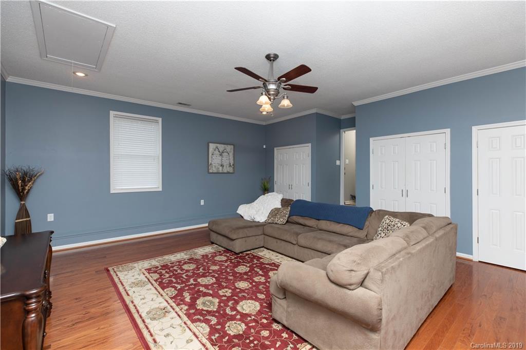 300 Farris Road Clover, SC 29710 - Photo 3 of 24 Gallery Image 3