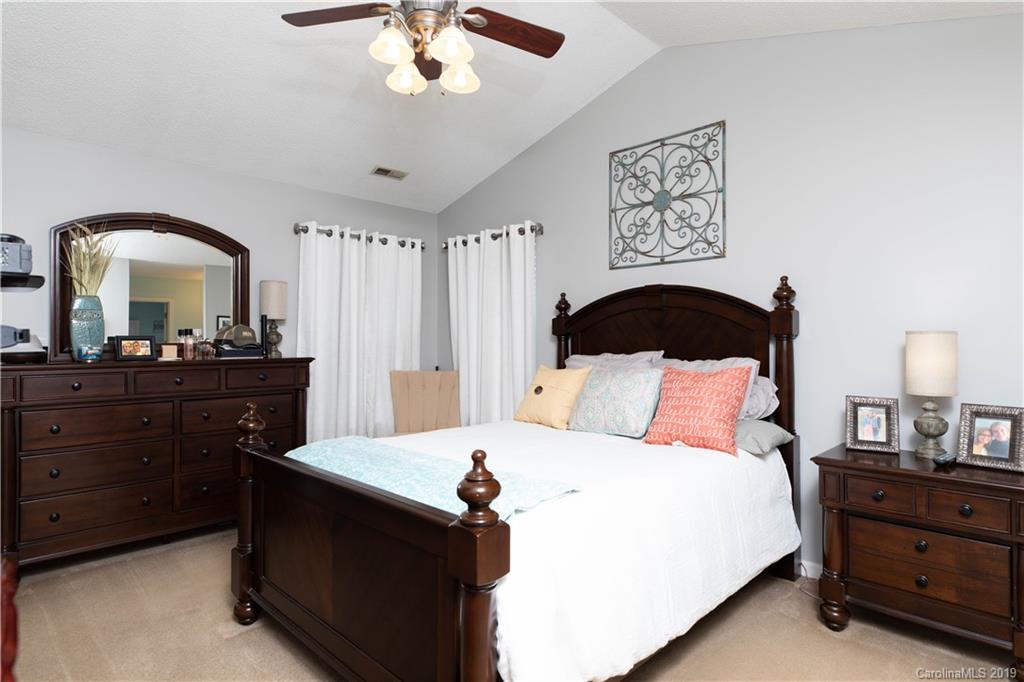 300 Farris Road Clover, SC 29710 - Photo 9 of 24 Gallery Image 9