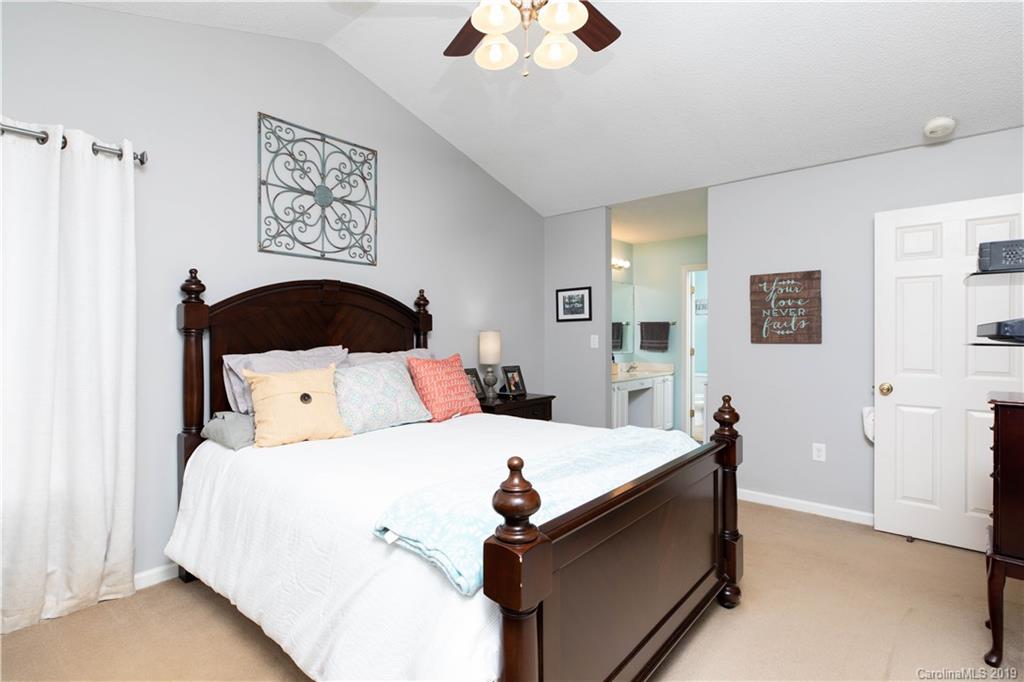 300 Farris Road Clover, SC 29710 - Photo 10 of 24 Gallery Image 10