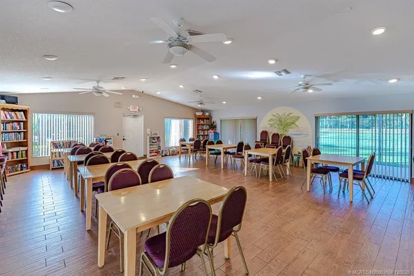 $209,950 | 1935 Southwest Silver Pine Way, Unit 117D1, Palm City, FL 34990