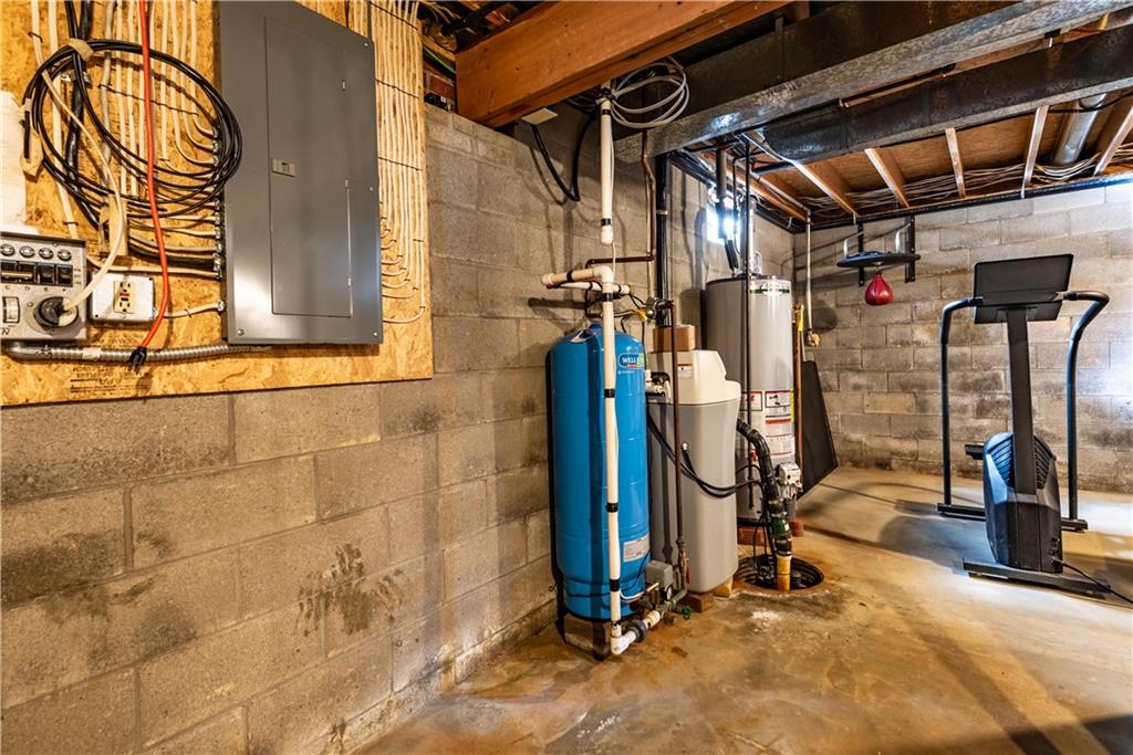 104 Gerner Road Cabot, PA 16023 - Photo 31 of 42