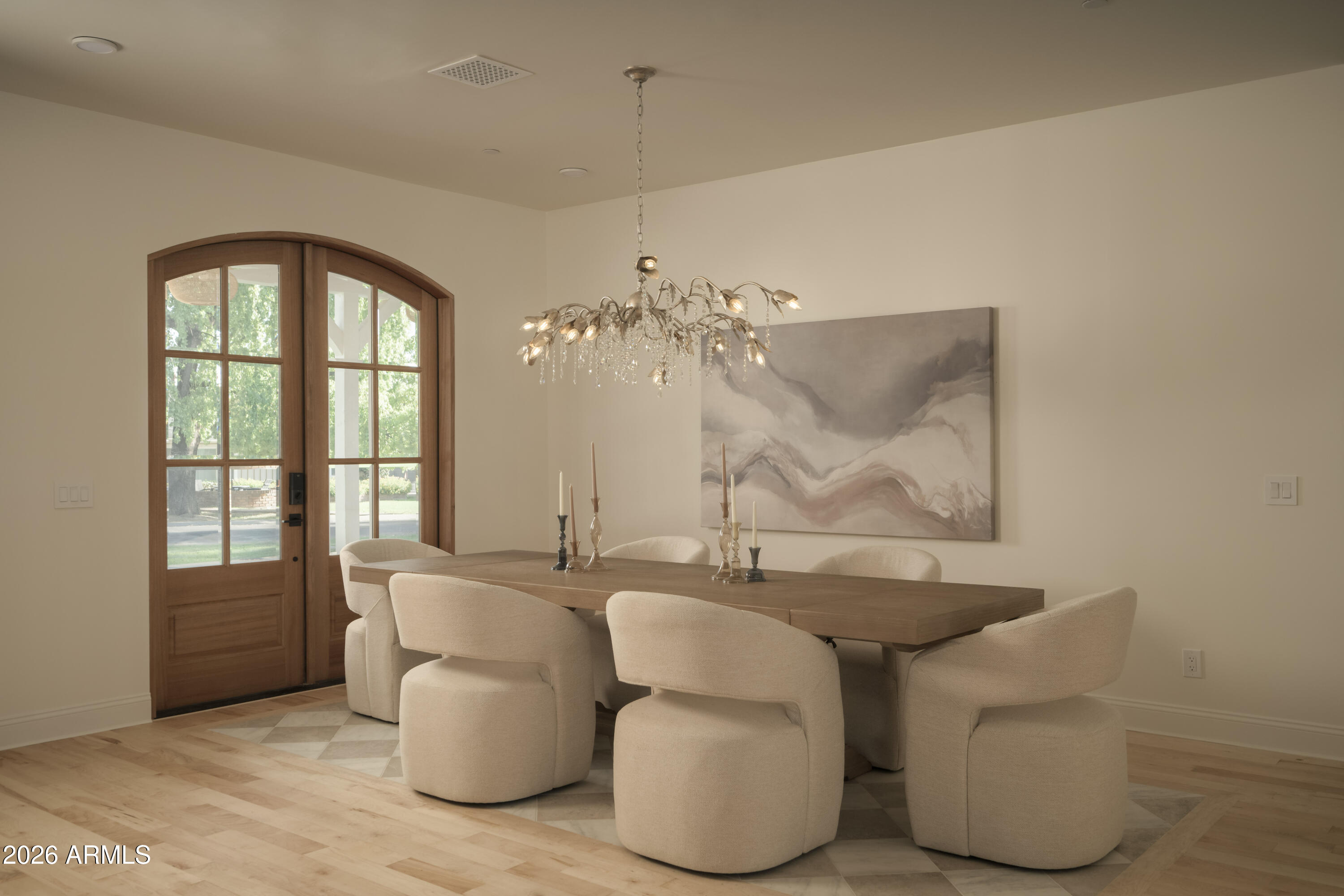 32 West Linger Lane Phoenix, AZ 85021 - Photo 6 of 31 Dining Room