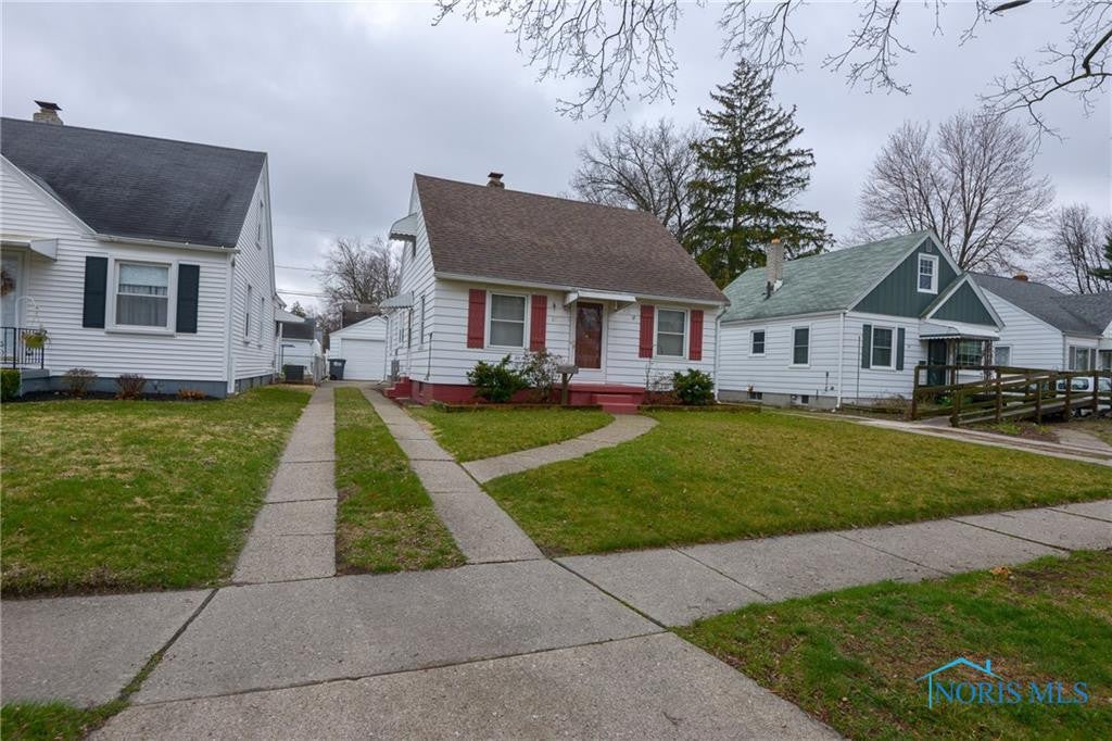 2823 Boxwood Road Toledo, OH 43613 - Photo 2 of 18 Gallery Image 2