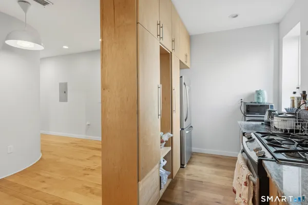$2,600 | 261 Orange Street, New Haven, CT 06510
