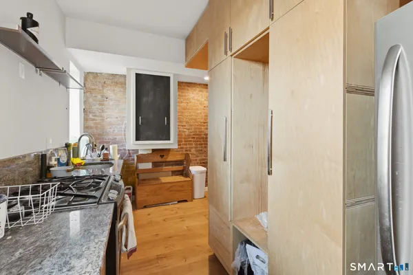 $2,600 | 261 Orange Street, New Haven, CT 06510