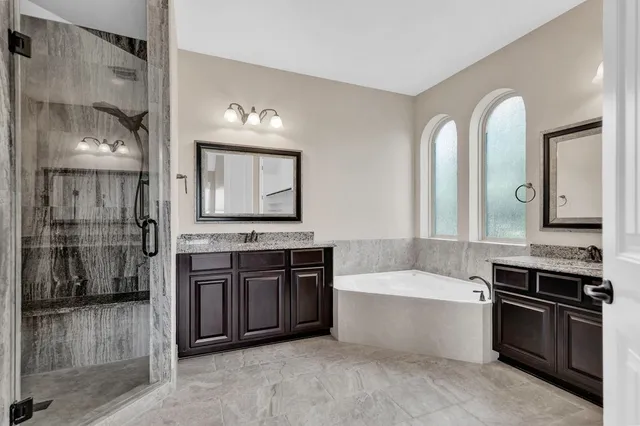 $950,000 | 103 Tonkawa Trail West, Lakeway, TX 78738