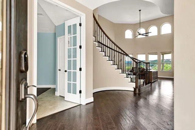 $950,000 | 103 Tonkawa Trail West, Lakeway, TX 78738