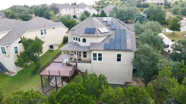 $950,000 | 103 Tonkawa Trail West, Lakeway, TX 78738