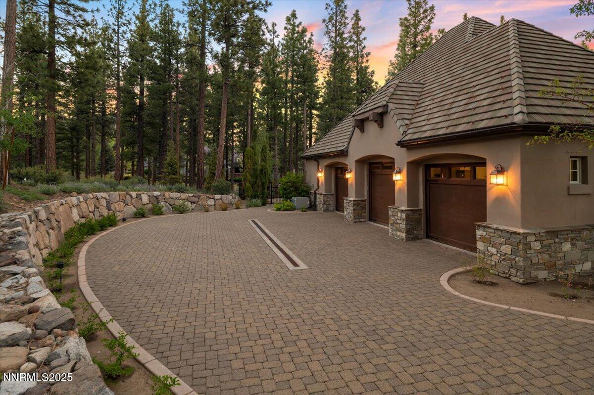 6090 Lake Geneva Drive Reno, NV 89511 - Photo 37 of 40 04-DSC_2933