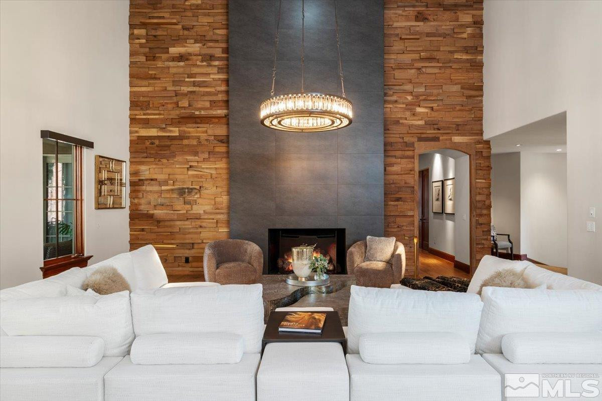 6090 Lake Geneva Drive Reno, NV 89511 - Photo 6 of 40 Photo 8