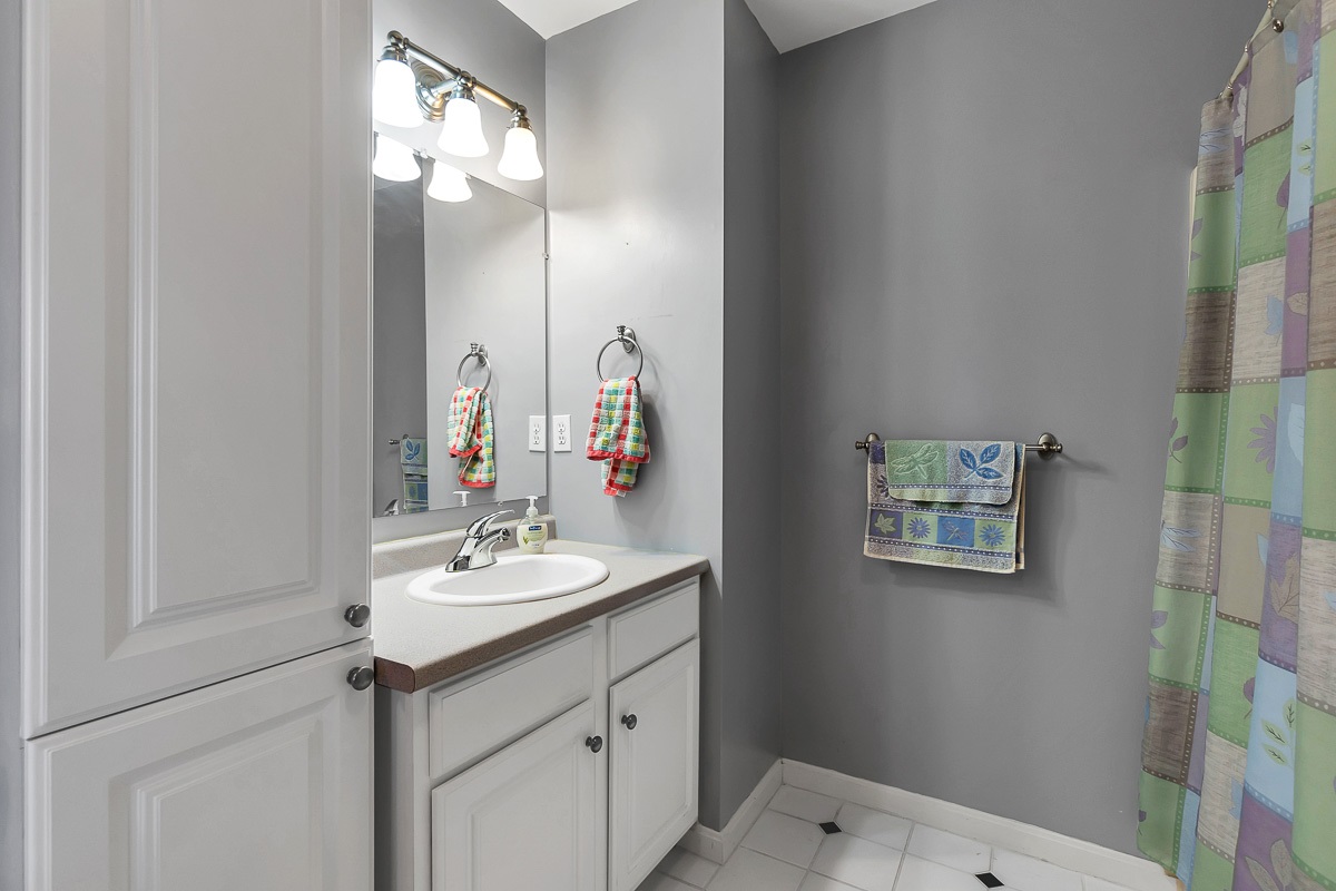 76 Pleasant Street Windham, NH 03087 - Photo 25 of 40 Gallery Image 25