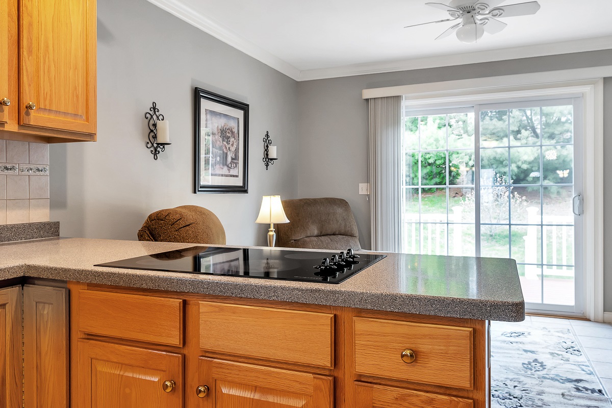 76 Pleasant Street Windham, NH 03087 - Photo 6 of 40 Gallery Image 6