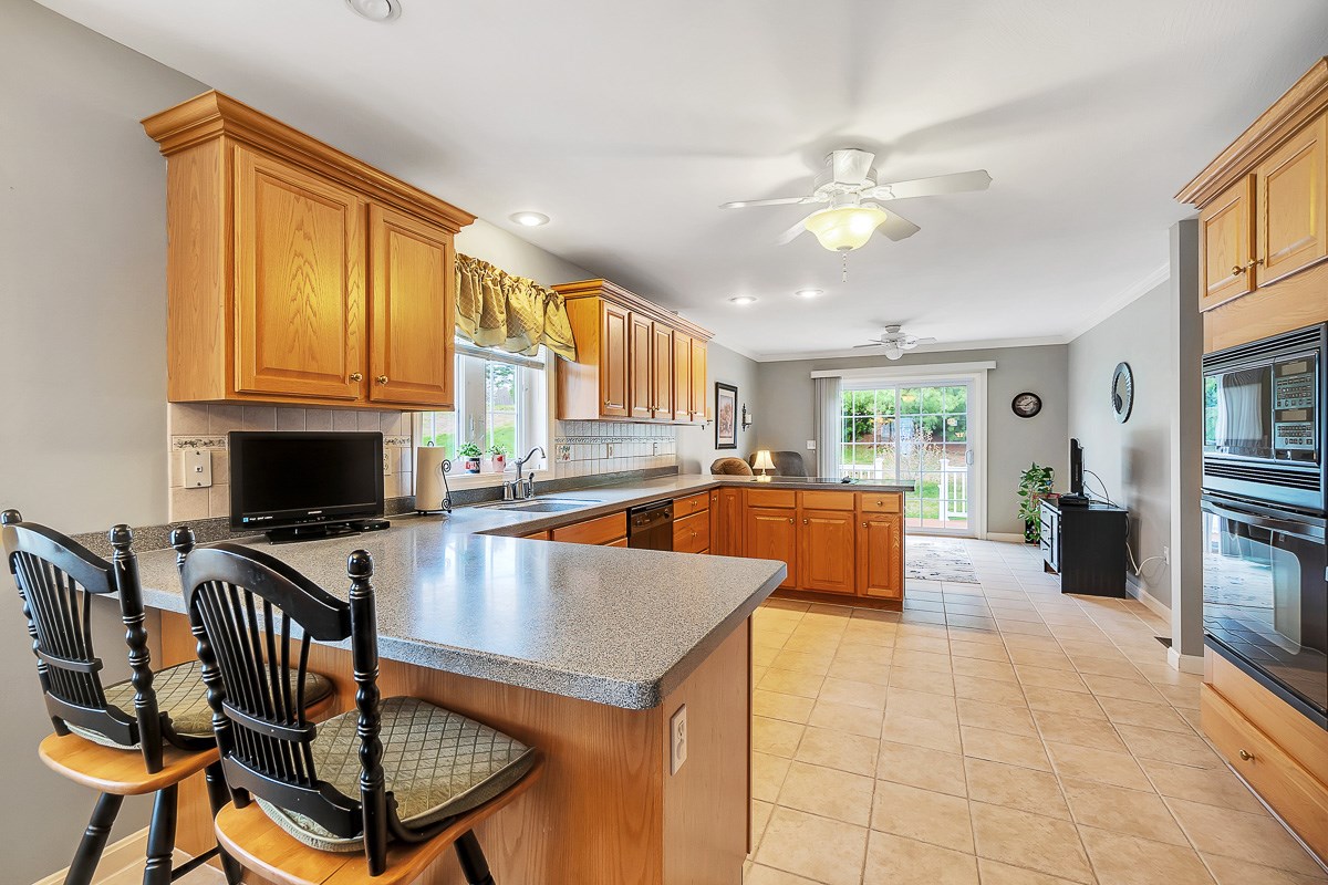 76 Pleasant Street Windham, NH 03087 - Photo 9 of 40 Gallery Image 9