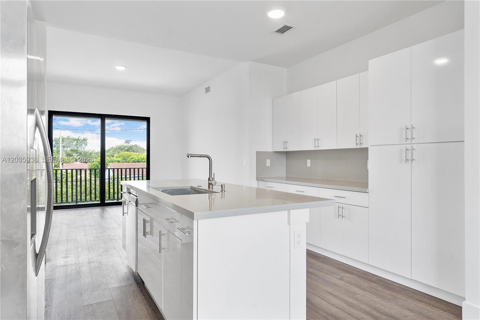 440 East 16th Street, Unit 436 Hialeah, FL 33010 - Photo 7 of 31