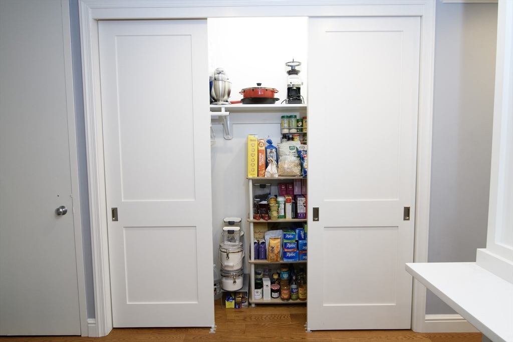 65 East India Row, Unit 9C Boston, MA 02110 - Photo 27 of 40