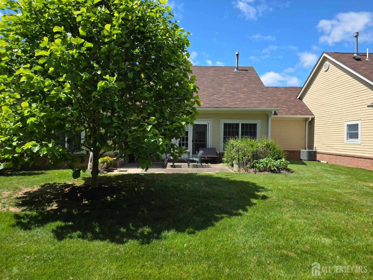 47 Hedge Row Road Plainsboro, NJ 08540 - Photo 19 of 20