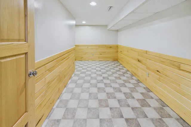 $874,900 | 27181 Ridgewood Drive, Merrifield, MN 56465