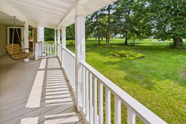 $874,900 | 27181 Ridgewood Drive, Merrifield, MN 56465