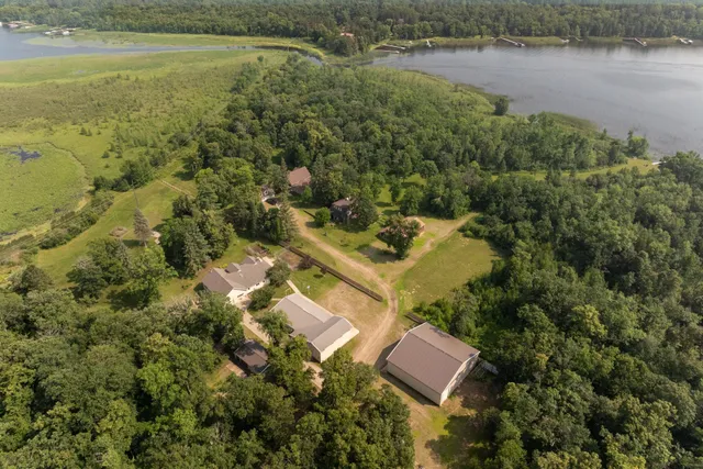 $874,900 | 27181 Ridgewood Drive, Merrifield, MN 56465