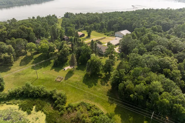 $874,900 | 27181 Ridgewood Drive, Merrifield, MN 56465