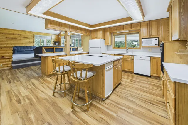 $874,900 | 27181 Ridgewood Drive, Merrifield, MN 56465