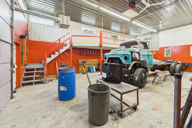 $874,900 | 27181 Ridgewood Drive, Merrifield, MN 56465