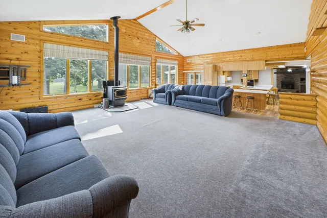 $874,900 | 27181 Ridgewood Drive, Merrifield, MN 56465