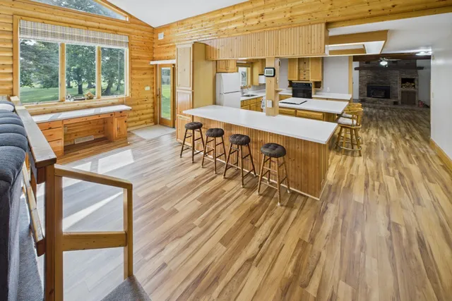 $874,900 | 27181 Ridgewood Drive, Merrifield, MN 56465