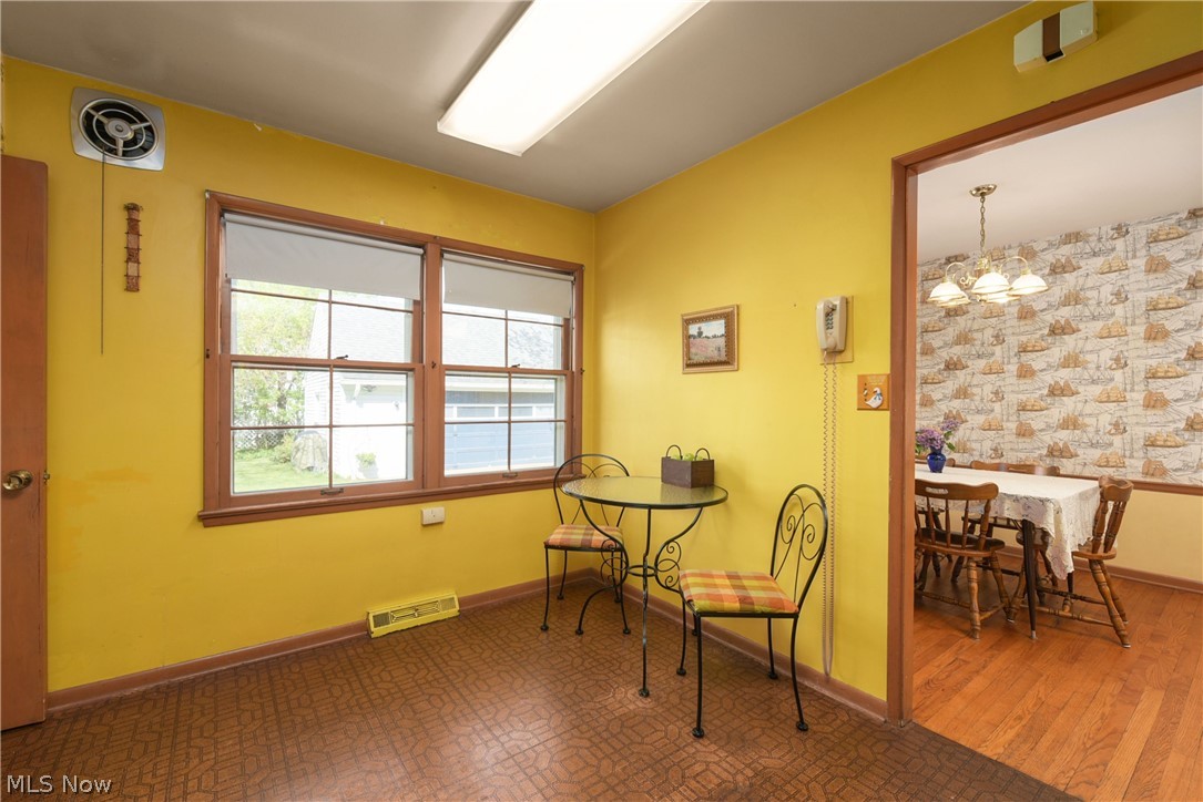 4336 Grannis Road Cleveland, OH 44126 - Photo 11 of 29 Gallery Image 11