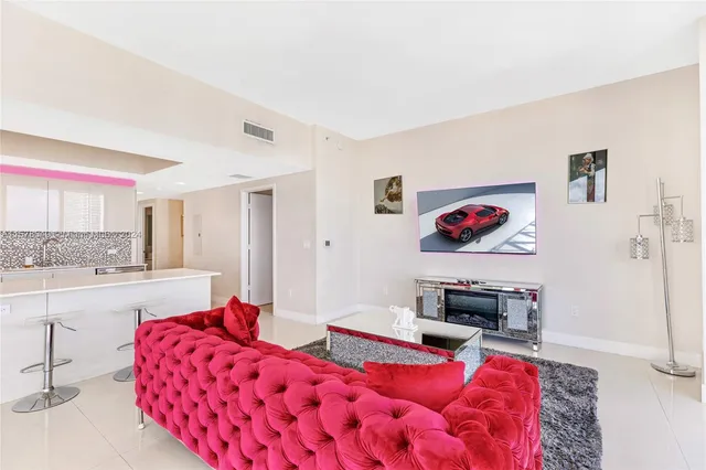 $7,000 | 2600 East Hallandale Beach Boulevard, Unit T3301, Hallandale Beach, FL 33009