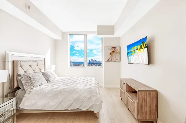 $7,000 | 2600 East Hallandale Beach Boulevard, Unit T3301, Hallandale Beach, FL 33009