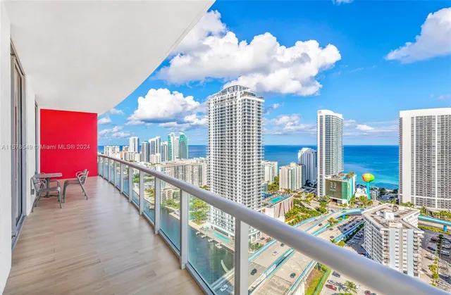 $7,000 | 2600 East Hallandale Beach Boulevard, Unit T3301, Hallandale Beach, FL 33009