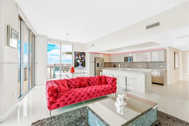 $7,000 | 2600 East Hallandale Beach Boulevard, Unit T3301, Hallandale Beach, FL 33009