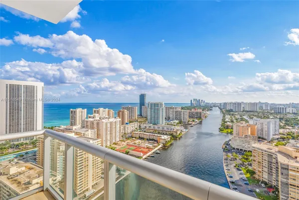 $7,000 | 2600 East Hallandale Beach Boulevard, Unit T3301, Hallandale Beach, FL 33009