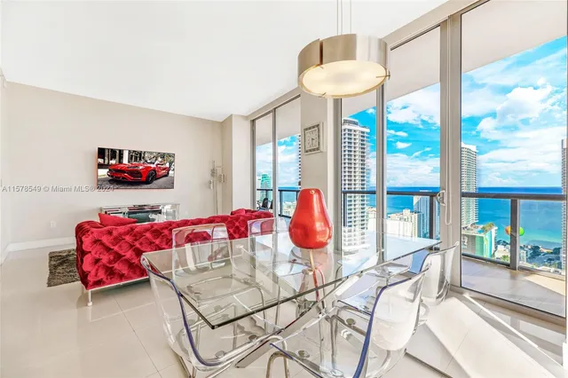 $7,000 | 2600 East Hallandale Beach Boulevard, Unit T3301, Hallandale Beach, FL 33009